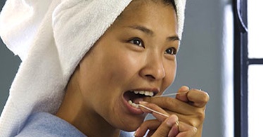 i00144_N_BathrobeFlossing.thumbnail